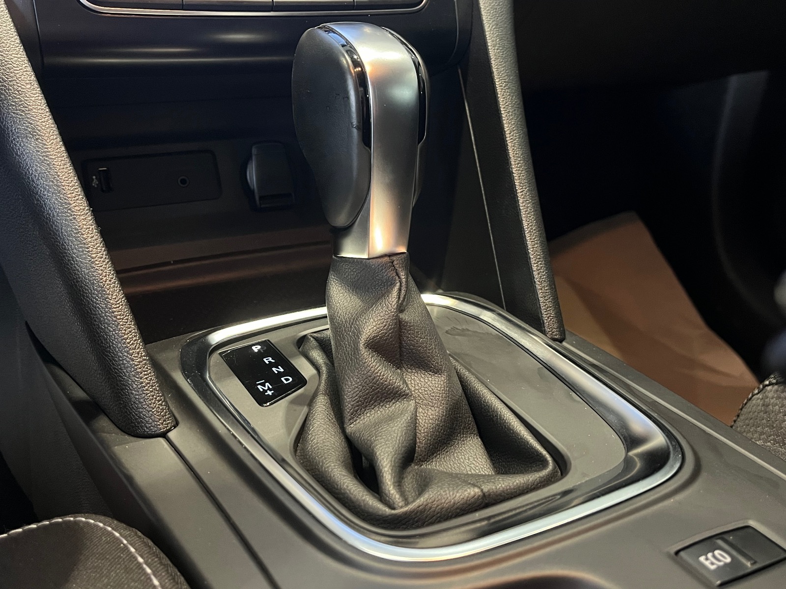 2022 Benzin Otomatik Renault Megane Siyah Ermat Motorlu Araçlar ve Tarım Ürünleri Sanayi Ticaret A.Ş.