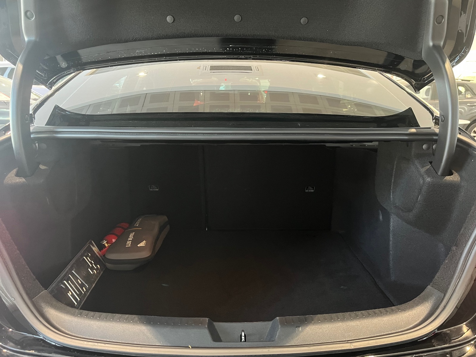 2022 Benzin Otomatik Renault Megane Siyah Ermat Motorlu Araçlar ve Tarım Ürünleri Sanayi Ticaret A.Ş.