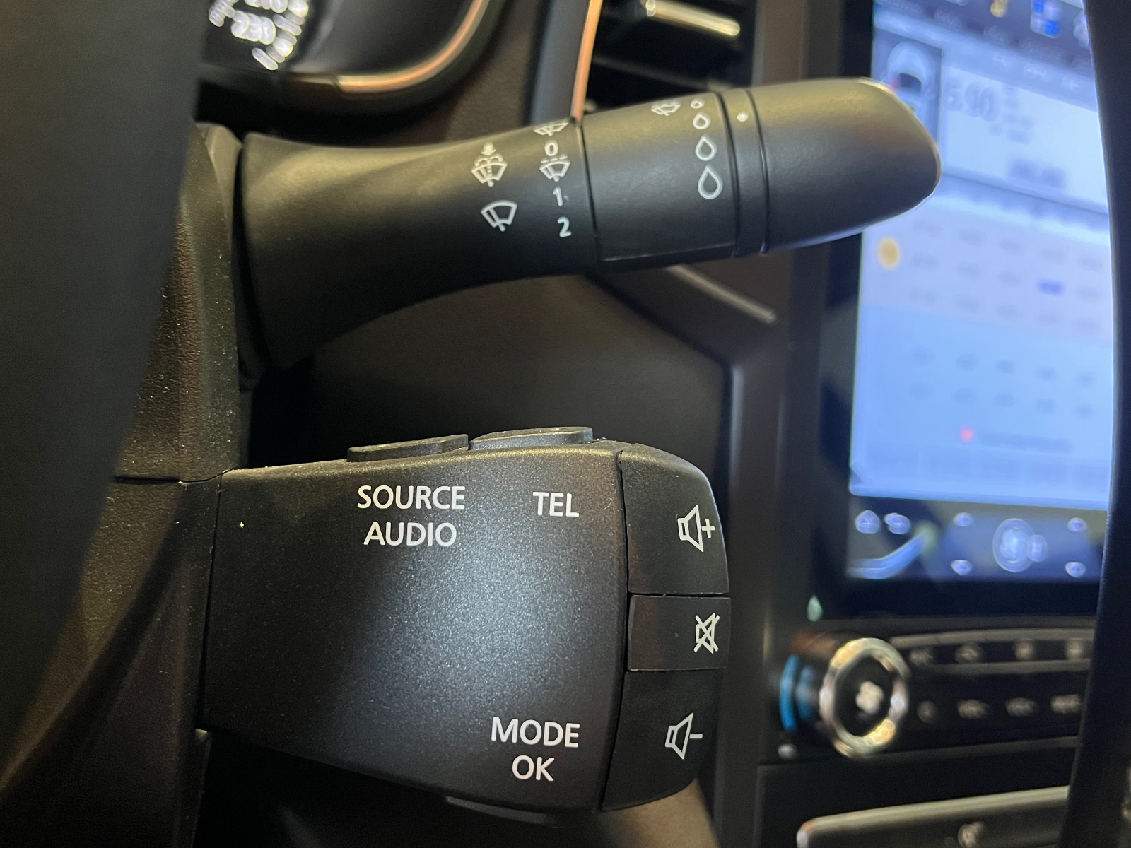 2022 Benzin Otomatik Renault Megane Siyah Ermat Motorlu Araçlar ve Tarım Ürünleri Sanayi Ticaret A.Ş.