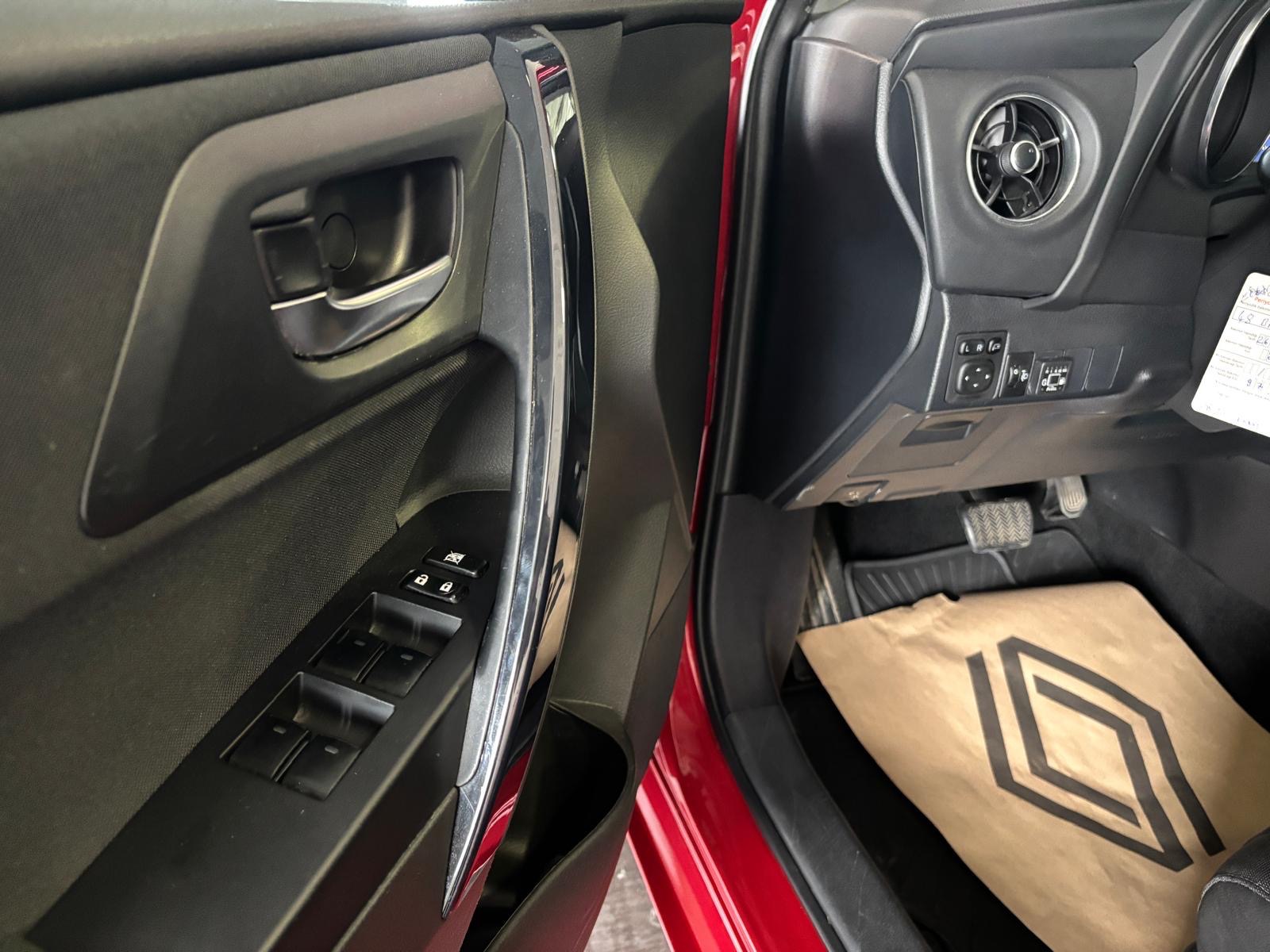 2016 Benzin + LPG Otomatik Toyota Auris Kırmızı Ermat Motorlu Araçlar ve Tarım Ürünleri Sanayi Ticaret A.Ş.