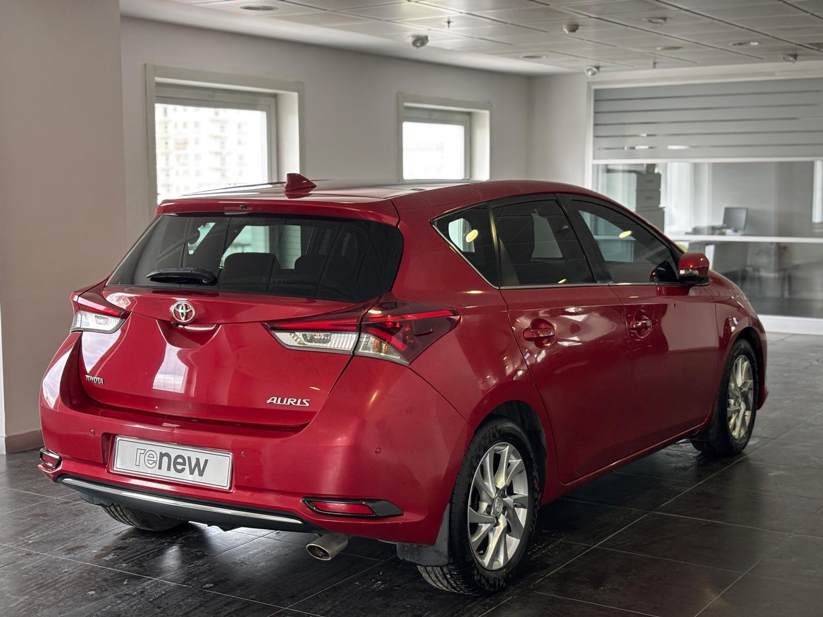 2016 Benzin + LPG Otomatik Toyota Auris Kırmızı Ermat Motorlu Araçlar ve Tarım Ürünleri Sanayi Ticaret A.Ş.