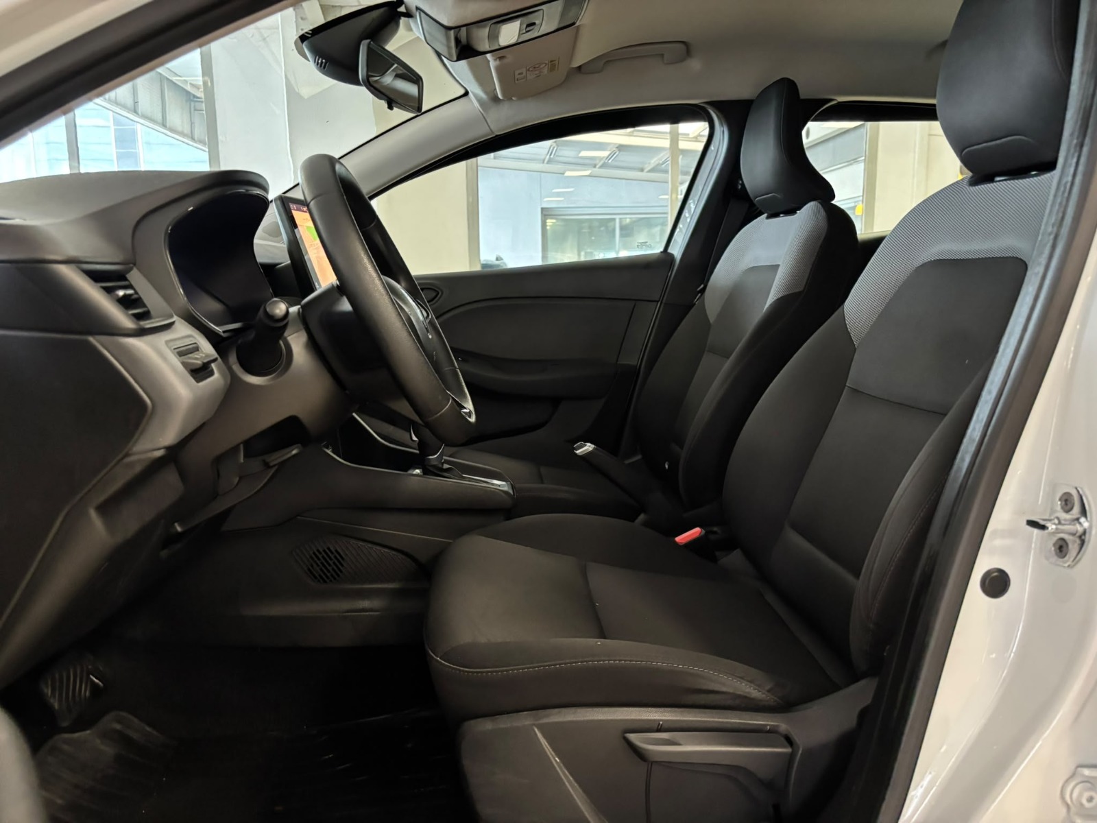 2022 Benzin Otomatik Renault Clio Beyaz Ermat Motorlu Araçlar ve Tarım Ürünleri Sanayi Ticaret A.Ş.