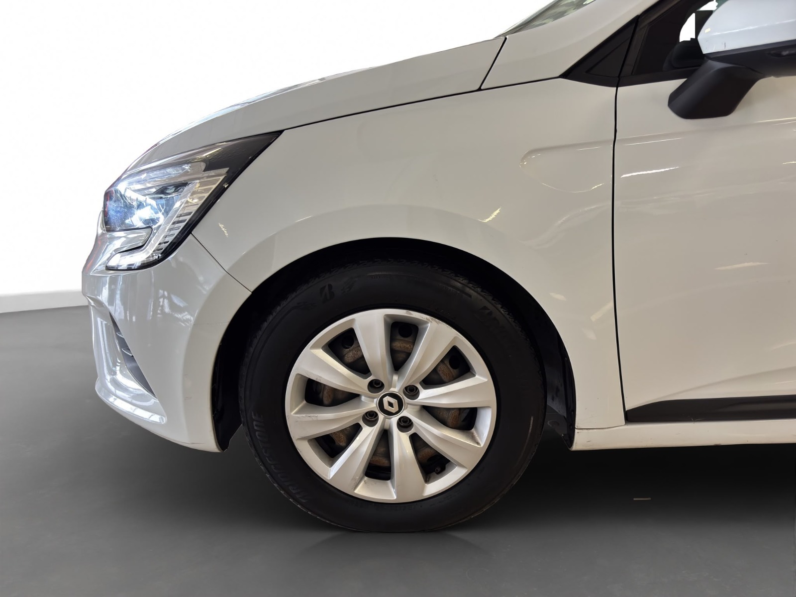 2022 Benzin Otomatik Renault Clio Beyaz Ermat Motorlu Araçlar ve Tarım Ürünleri Sanayi Ticaret A.Ş.