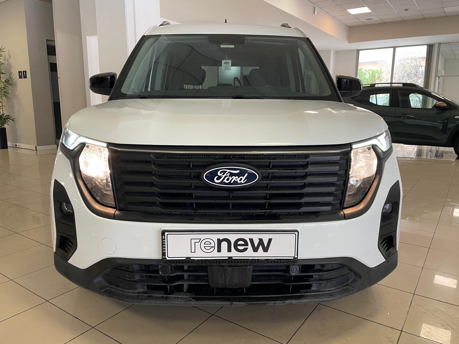 2024 Benzin Otomatik Ford Tourneo Courier Beyaz Ermat Motorlu Araçlar ve Tarım Ürünleri Sanayi Ticaret A.Ş.