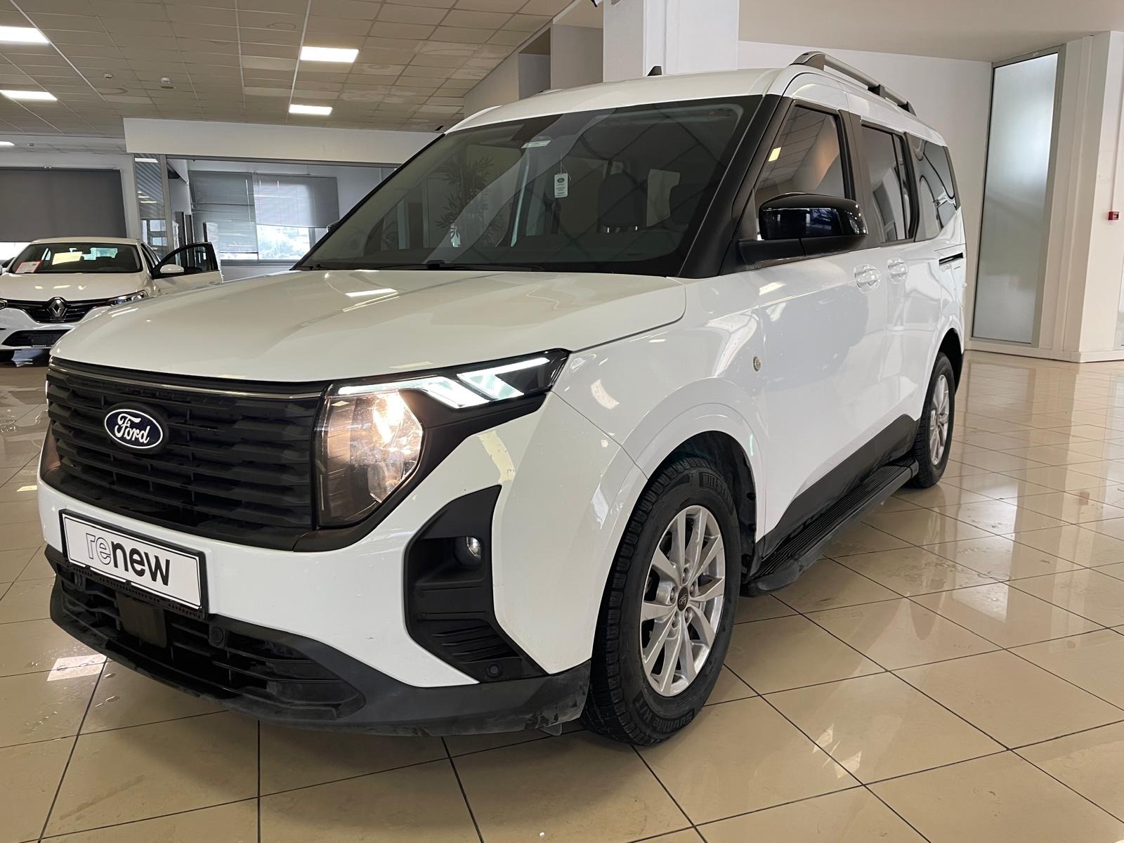 2024 Benzin Otomatik Ford Tourneo Courier Beyaz Ermat Motorlu Araçlar ve Tarım Ürünleri Sanayi Ticaret A.Ş.