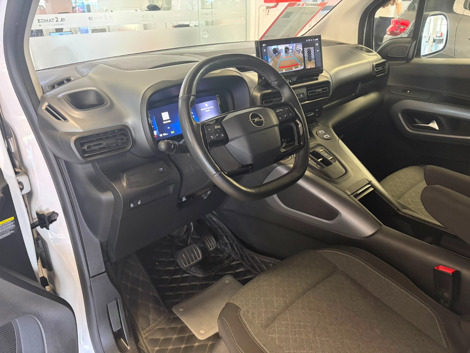 2024 Dizel Otomatik Opel Combo Life Beyaz Ermat Motorlu Araçlar ve Tarım Ürünleri Sanayi Ticaret A.Ş.