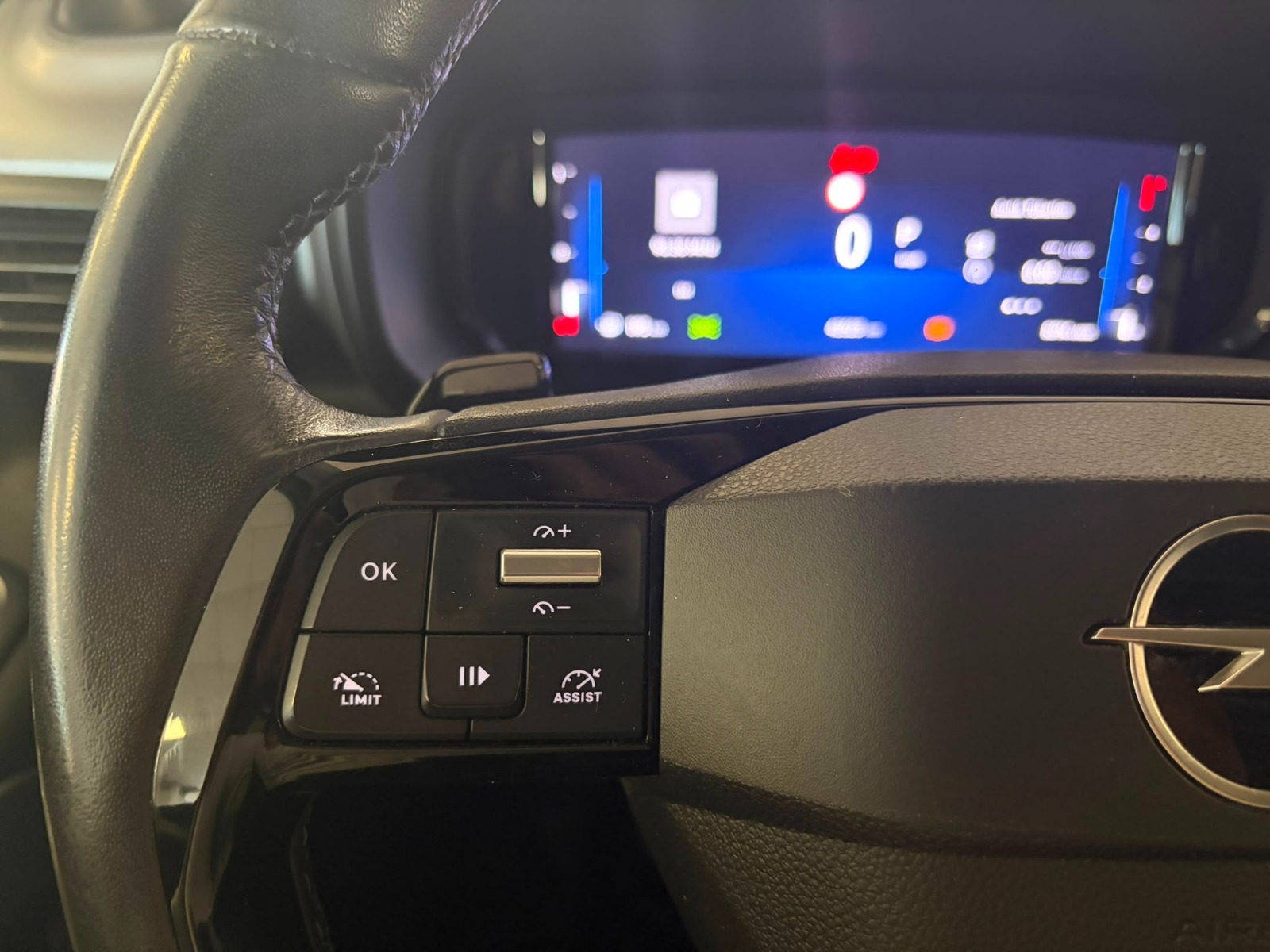 2024 Dizel Otomatik Opel Combo Life Beyaz Ermat Motorlu Araçlar ve Tarım Ürünleri Sanayi Ticaret A.Ş.