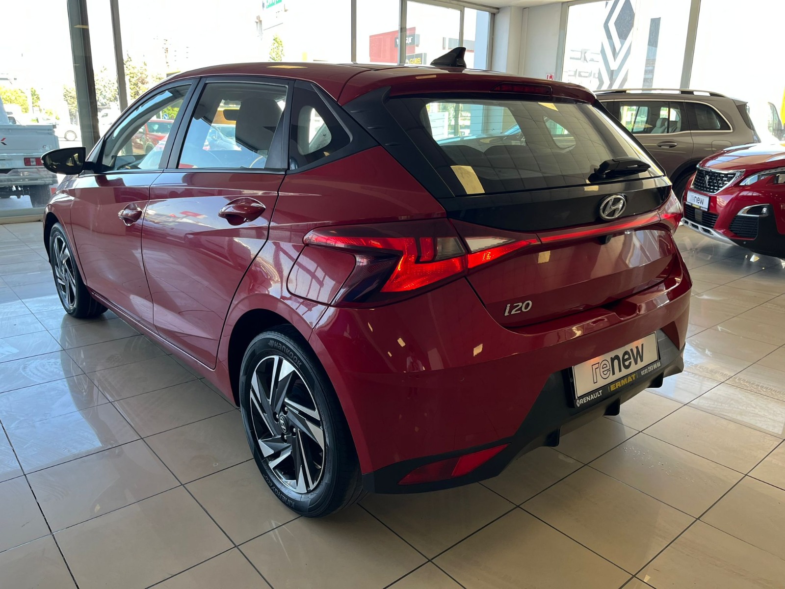 2023 Benzin Otomatik Hyundai i20 Kırmızı Ermat Motorlu Araçlar ve Tarım Ürünleri Sanayi Ticaret A.Ş.