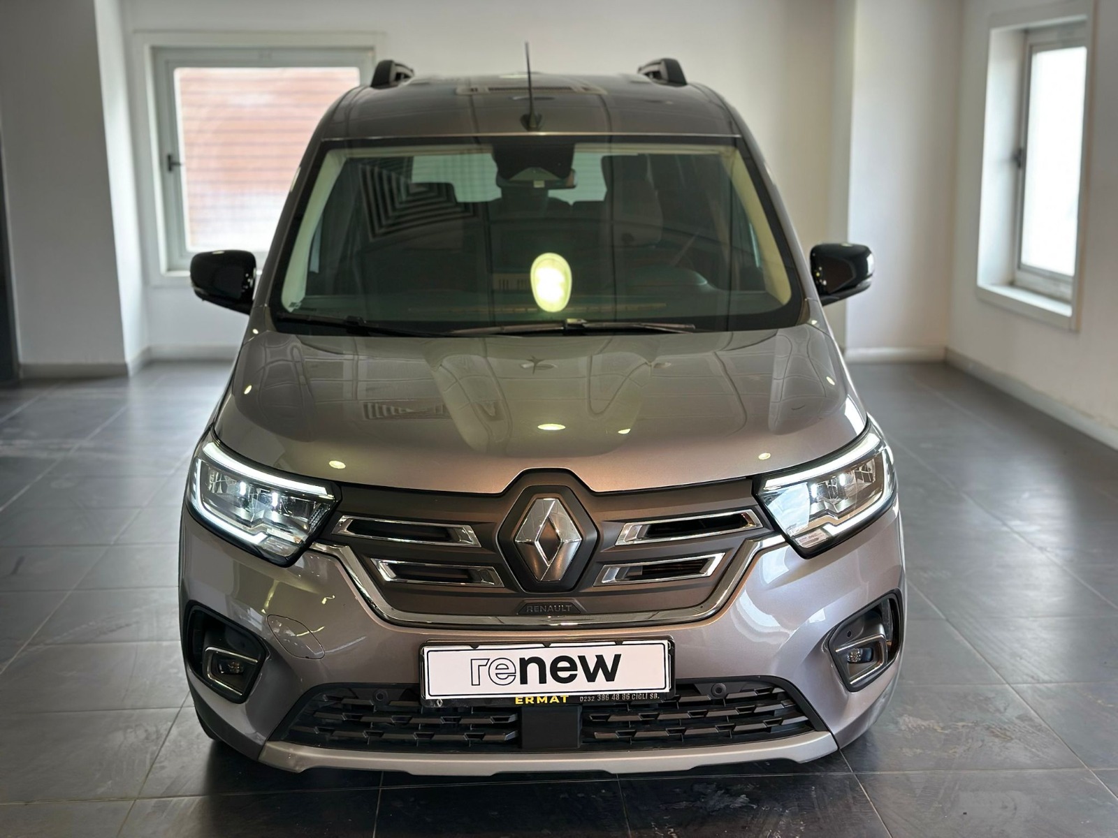 2023 Elektrik Otomatik Renault Kangoo Gri Ermat Motorlu Araçlar ve Tarım Ürünleri Sanayi Ticaret A.Ş.