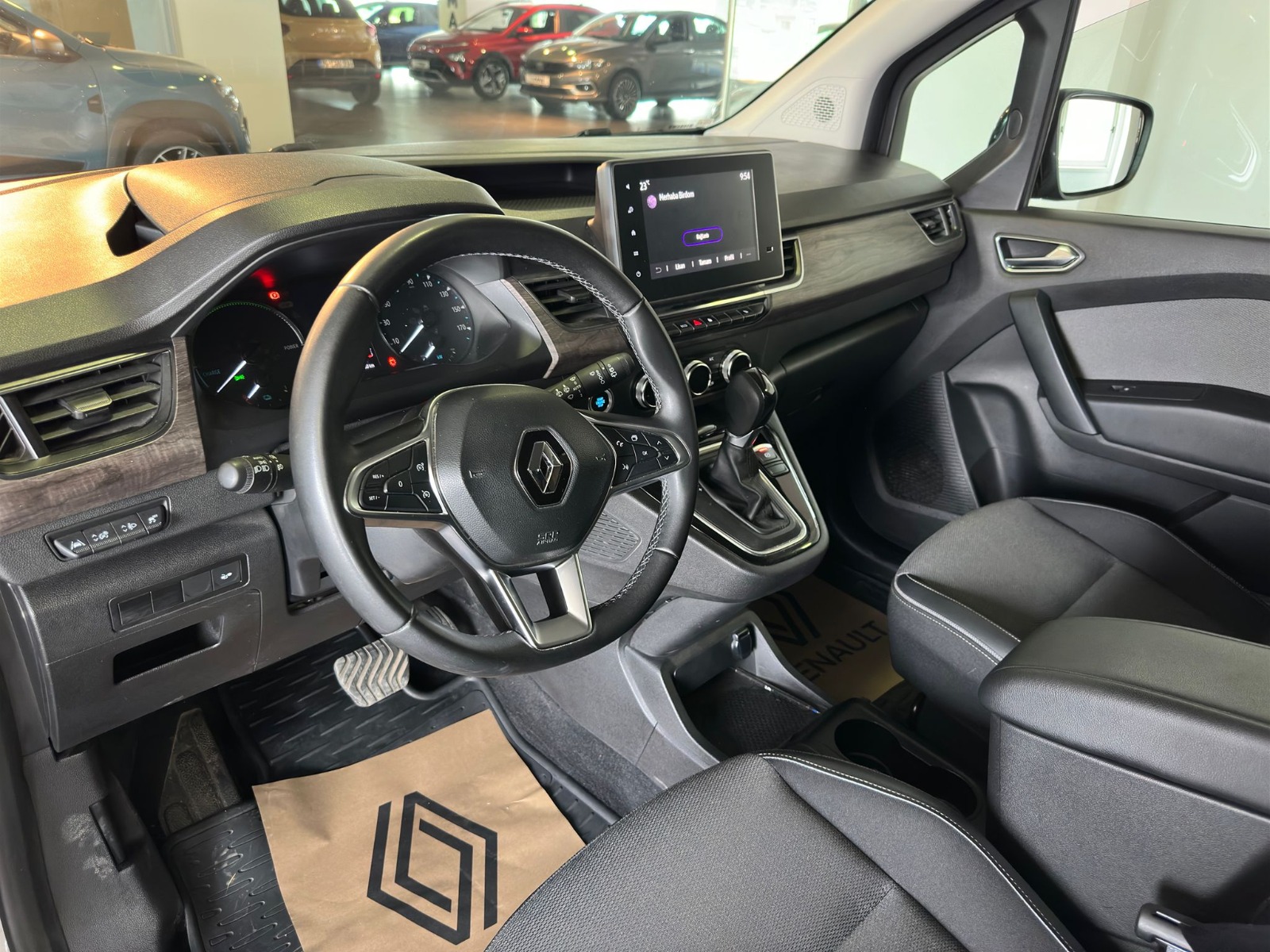 2023 Elektrik Otomatik Renault Kangoo Gri Ermat Motorlu Araçlar ve Tarım Ürünleri Sanayi Ticaret A.Ş.