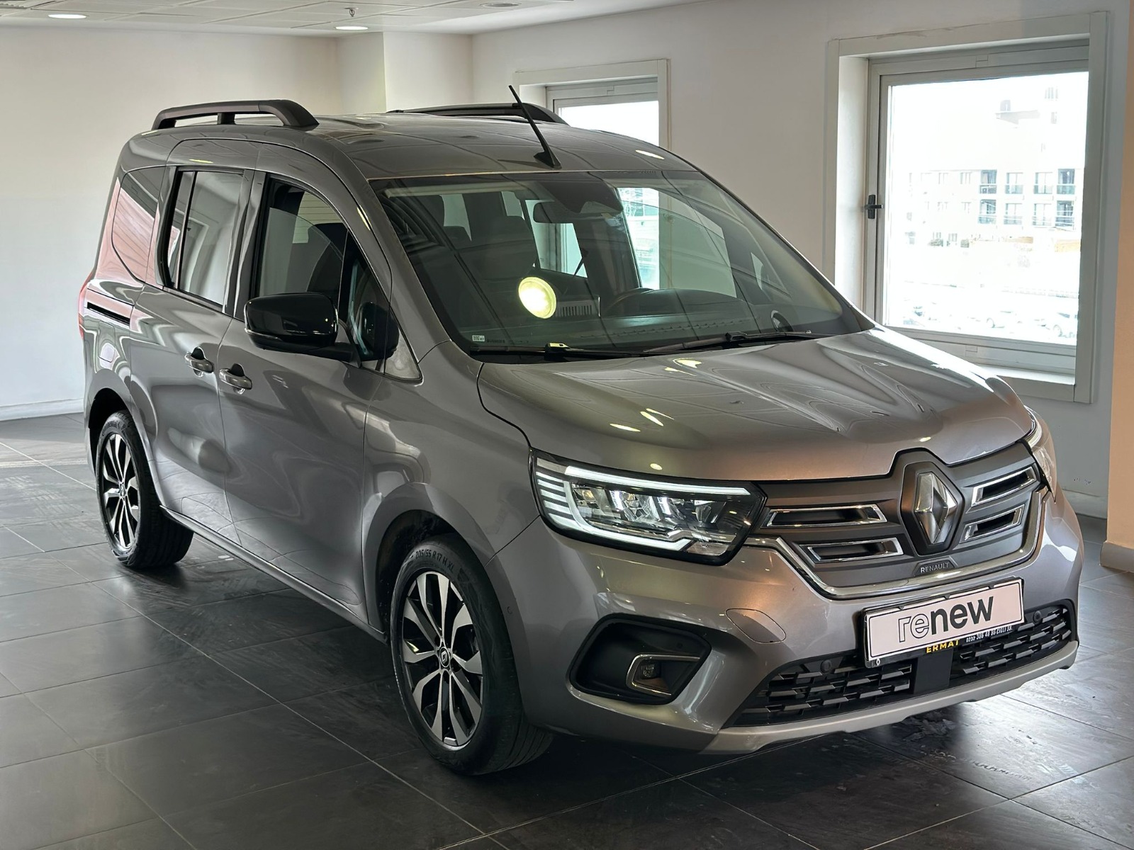 2023 Elektrik Otomatik Renault Kangoo Gri Ermat Motorlu Araçlar ve Tarım Ürünleri Sanayi Ticaret A.Ş.