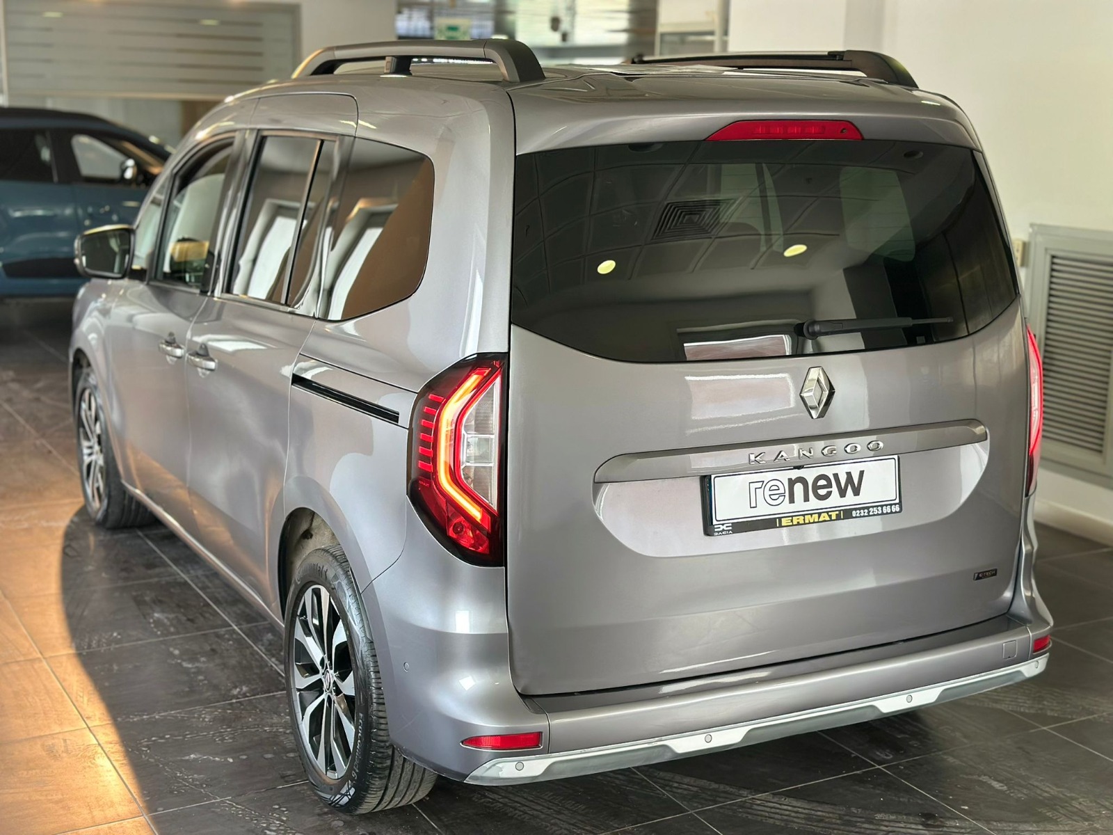 2023 Elektrik Otomatik Renault Kangoo Gri Ermat Motorlu Araçlar ve Tarım Ürünleri Sanayi Ticaret A.Ş.