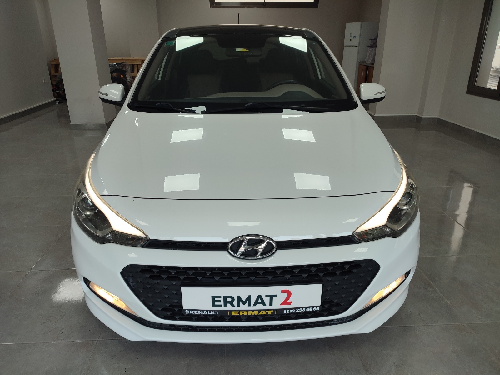 2017 Benzin Otomatik Hyundai i20 Beyaz Ermat Motorlu Araçlar ve Tarım Ürünleri Sanayi Ticaret A.Ş.