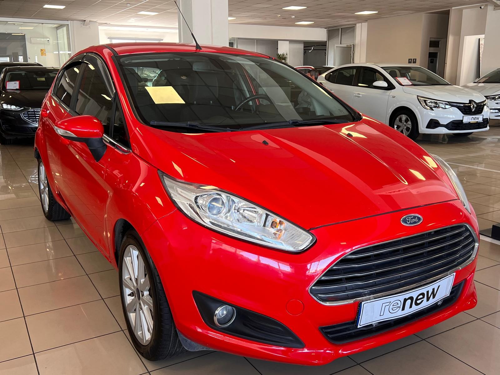 2016 Dizel Manuel Ford Fiesta Kırmızı Ermat Motorlu Araçlar ve Tarım Ürünleri Sanayi Ticaret A.Ş.
