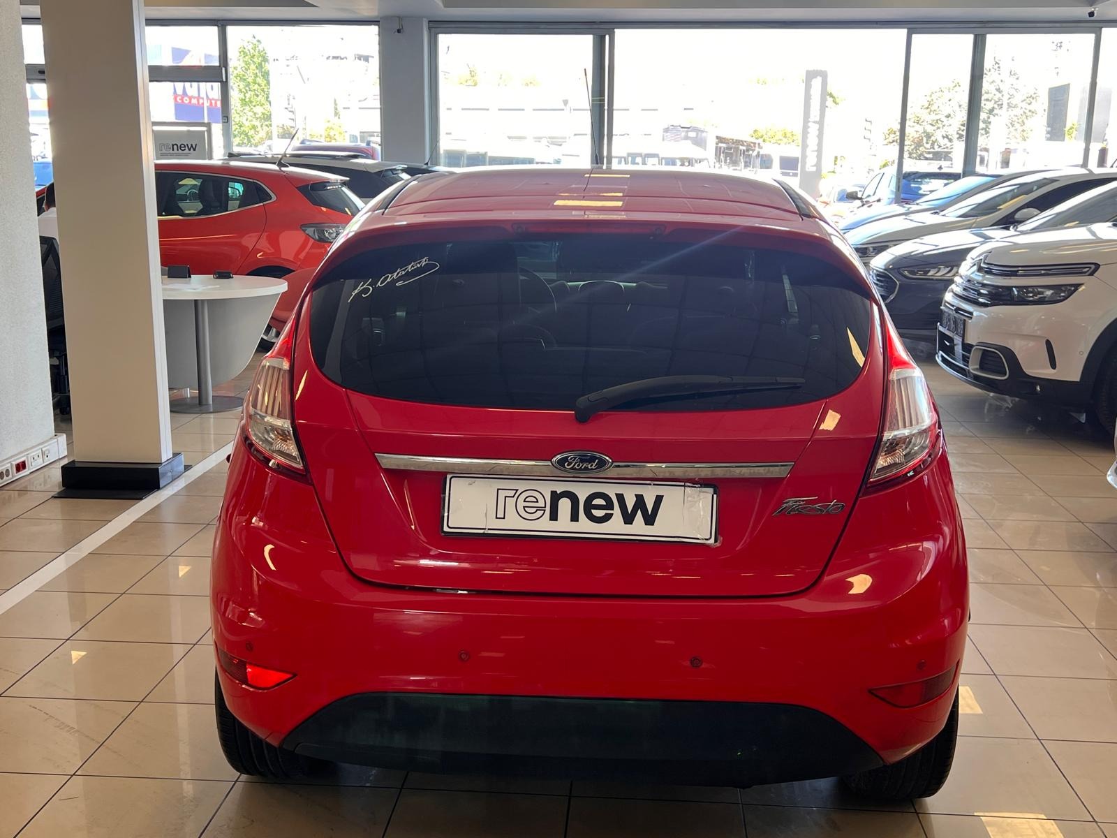 2016 Dizel Manuel Ford Fiesta Kırmızı Ermat Motorlu Araçlar ve Tarım Ürünleri Sanayi Ticaret A.Ş.