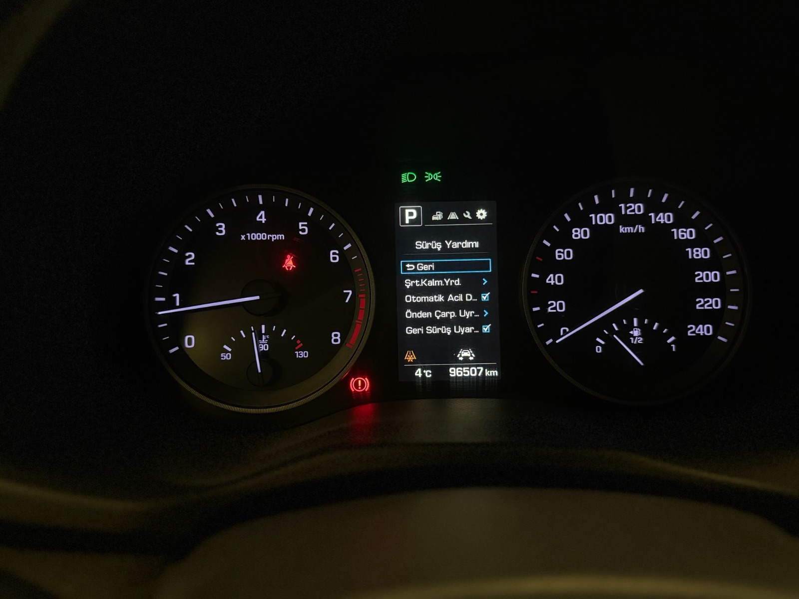 2015 Benzin Otomatik Hyundai Tucson Gri Ermat Motorlu Araçlar ve Tarım Ürünleri Sanayi Ticaret A.Ş.