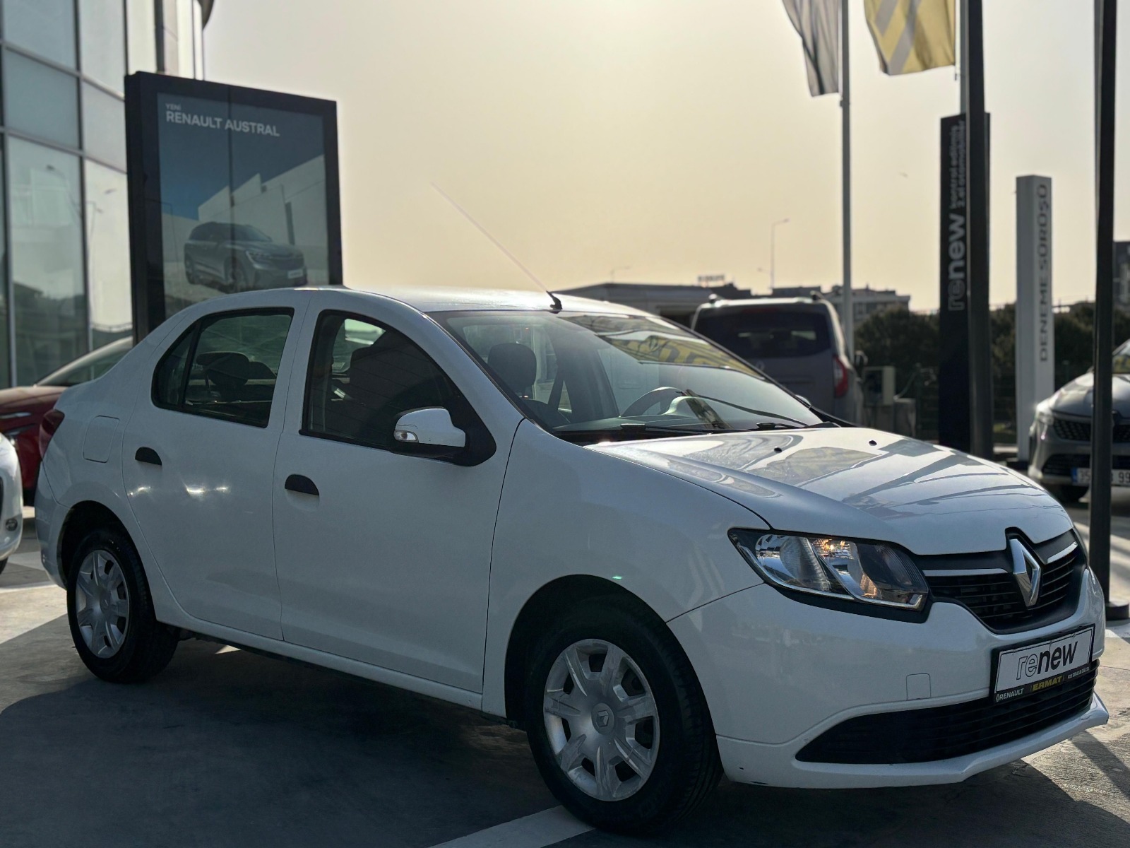 2015 Benzin Manuel Renault Symbol Beyaz Ermat Motorlu Araçlar ve Tarım Ürünleri Sanayi Ticaret A.Ş.