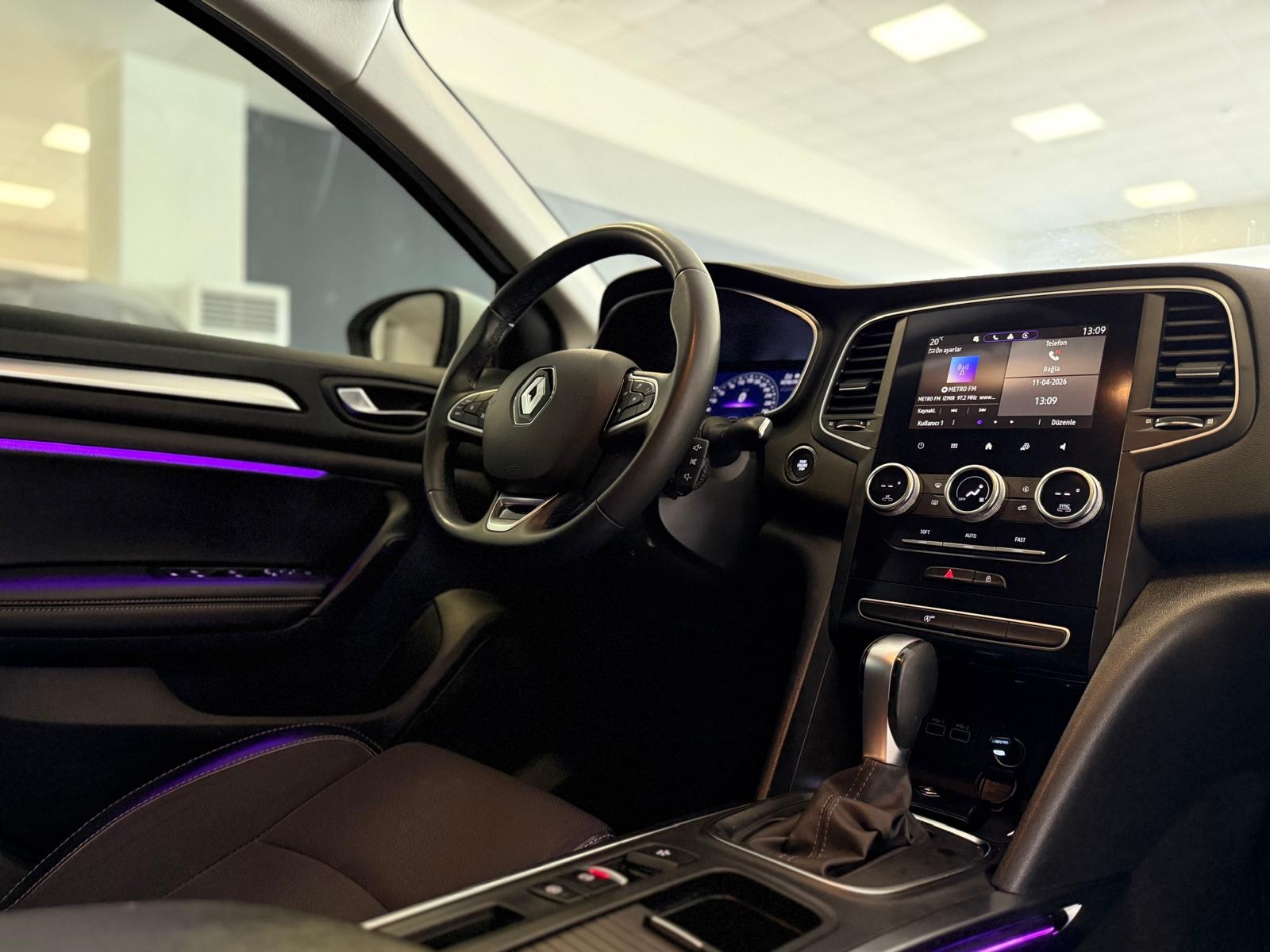 2023 Benzin Otomatik Renault Megane Beyaz Ermat Motorlu Araçlar ve Tarım Ürünleri Sanayi Ticaret A.Ş.