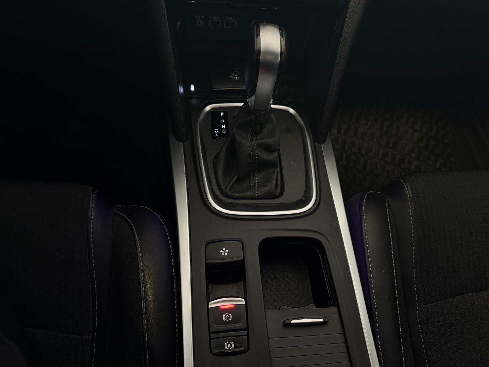 2023 Benzin Otomatik Renault Megane Beyaz Ermat Motorlu Araçlar ve Tarım Ürünleri Sanayi Ticaret A.Ş.