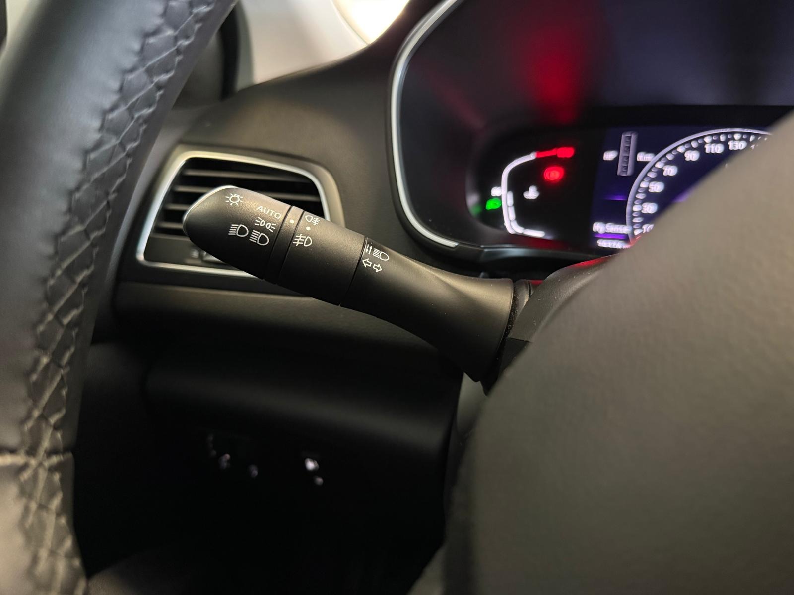 2023 Benzin Otomatik Renault Megane Beyaz Ermat Motorlu Araçlar ve Tarım Ürünleri Sanayi Ticaret A.Ş.