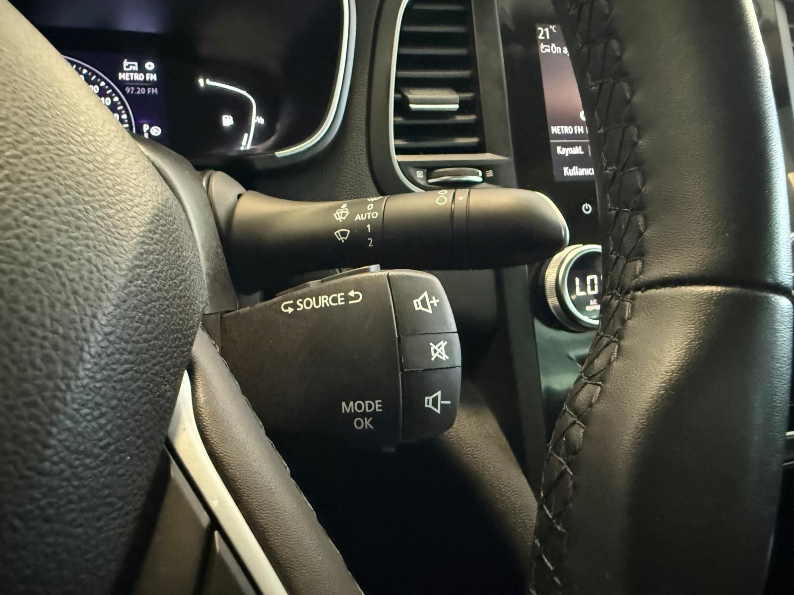 2023 Benzin Otomatik Renault Megane Beyaz Ermat Motorlu Araçlar ve Tarım Ürünleri Sanayi Ticaret A.Ş.