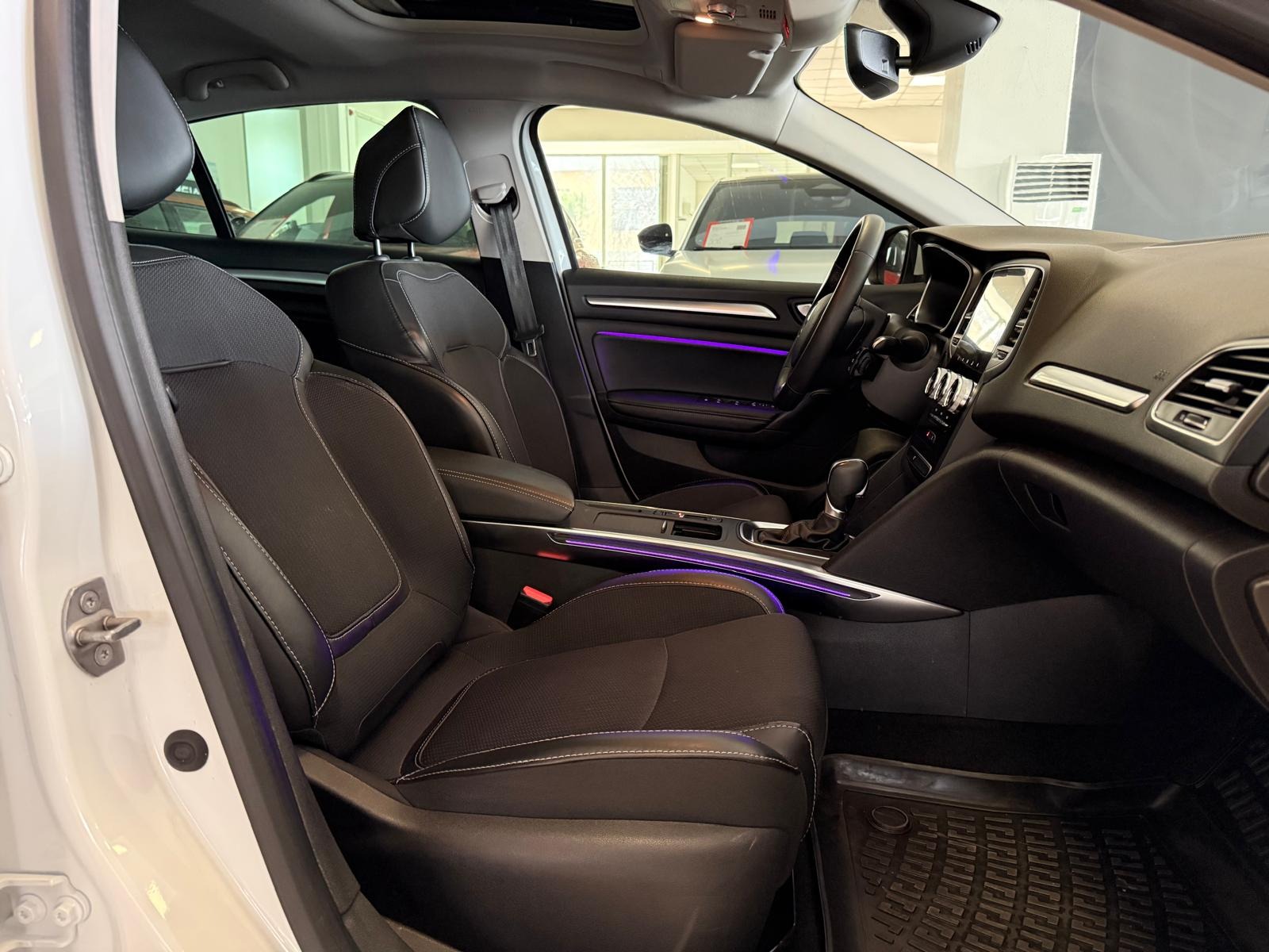 2023 Benzin Otomatik Renault Megane Beyaz Ermat Motorlu Araçlar ve Tarım Ürünleri Sanayi Ticaret A.Ş.