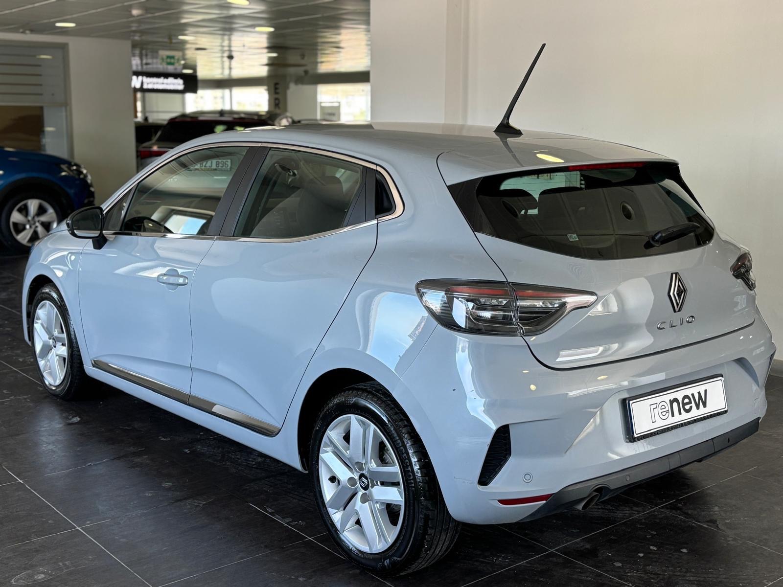 2025 Benzin Otomatik Renault Clio Gri Ermat Motorlu Araçlar ve Tarım Ürünleri Sanayi Ticaret A.Ş.