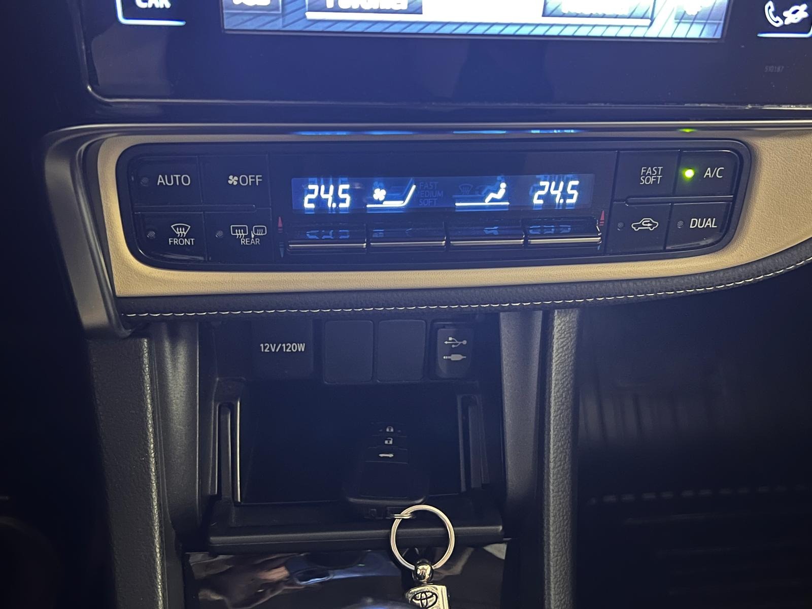 2018 Benzin Manuel Toyota Corolla Gümüş Gri Ermat Motorlu Araçlar ve Tarım Ürünleri Sanayi Ticaret A.Ş.