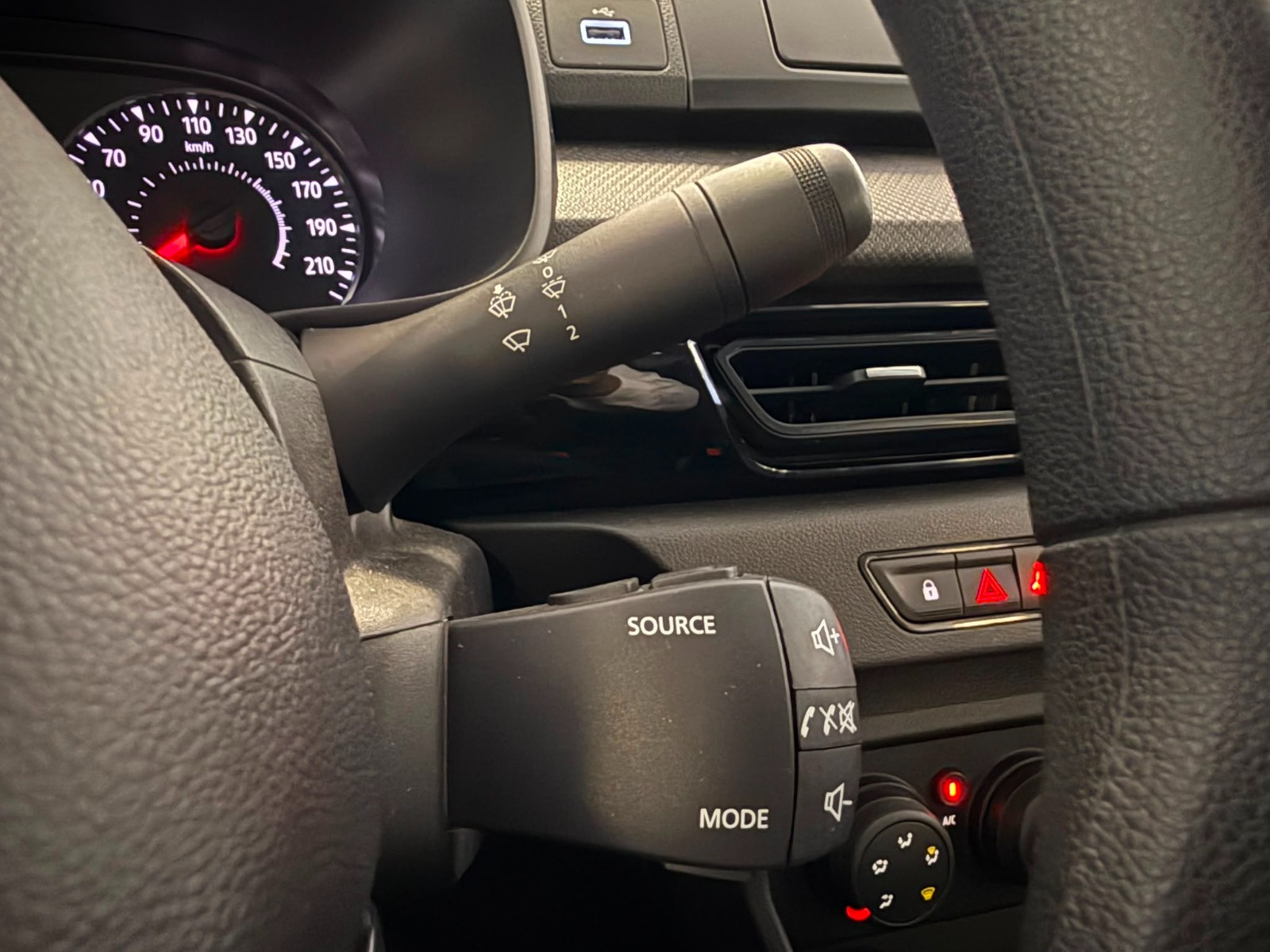 2022 Benzin Otomatik Renault Taliant Beyaz Ermat Motorlu Araçlar ve Tarım Ürünleri Sanayi Ticaret A.Ş.