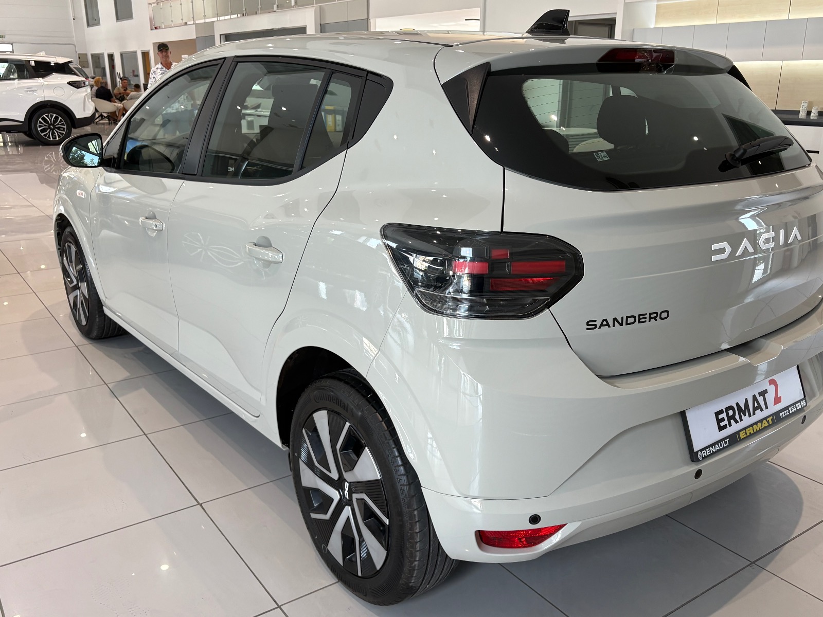 2025 Benzin Manuel Dacia Sandero Kahverengi Ermat Motorlu Araçlar ve Tarım Ürünleri Sanayi Ticaret A.Ş.