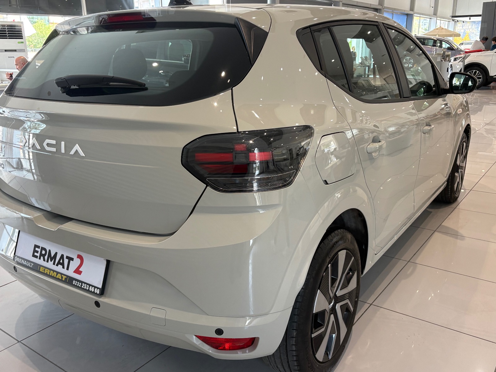 2025 Benzin Manuel Dacia Sandero Kahverengi Ermat Motorlu Araçlar ve Tarım Ürünleri Sanayi Ticaret A.Ş.