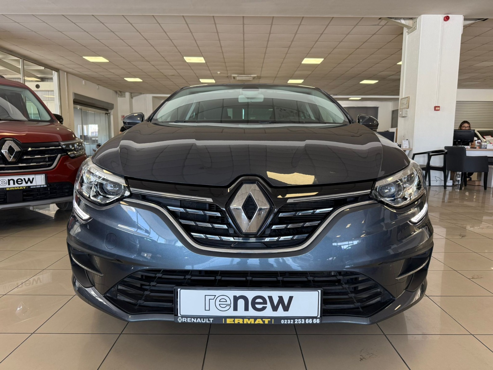 2024 Benzin Otomatik Renault Megane Gri Ermat Motorlu Araçlar ve Tarım Ürünleri Sanayi Ticaret A.Ş.