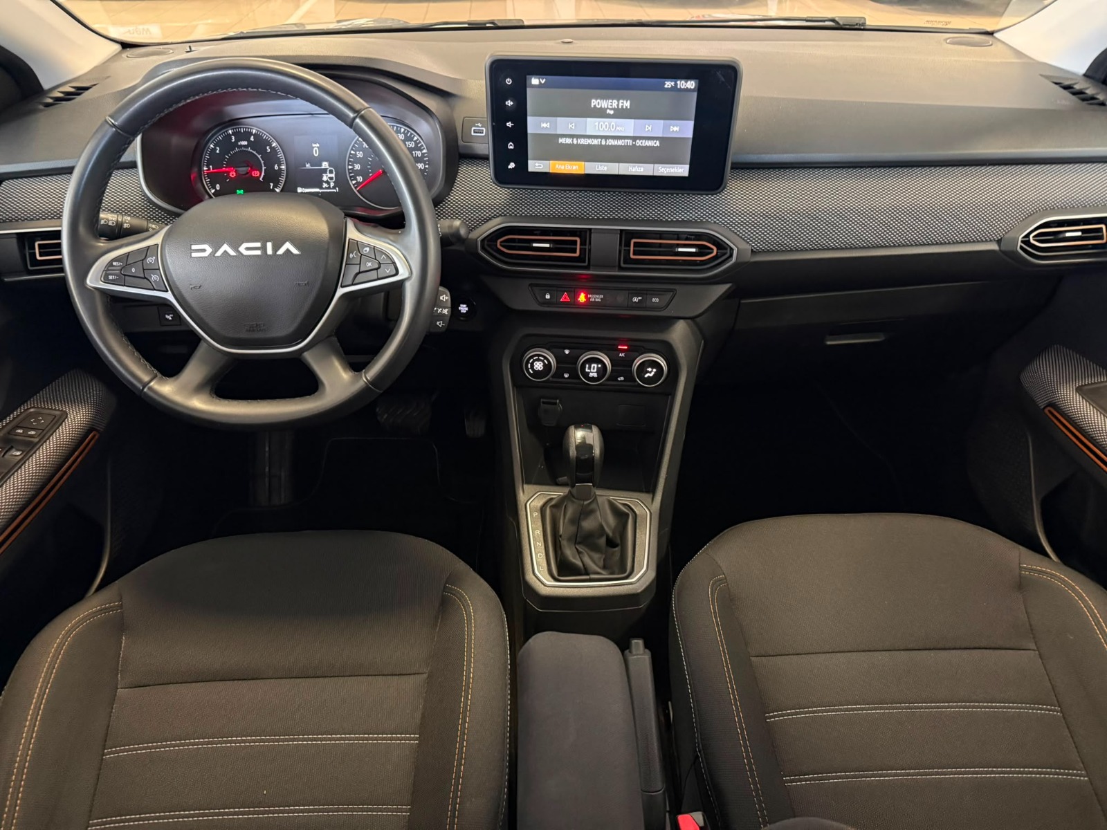 2023 Benzin Otomatik Dacia Sandero Stepway Gri Ermat Motorlu Araçlar ve Tarım Ürünleri Sanayi Ticaret A.Ş.