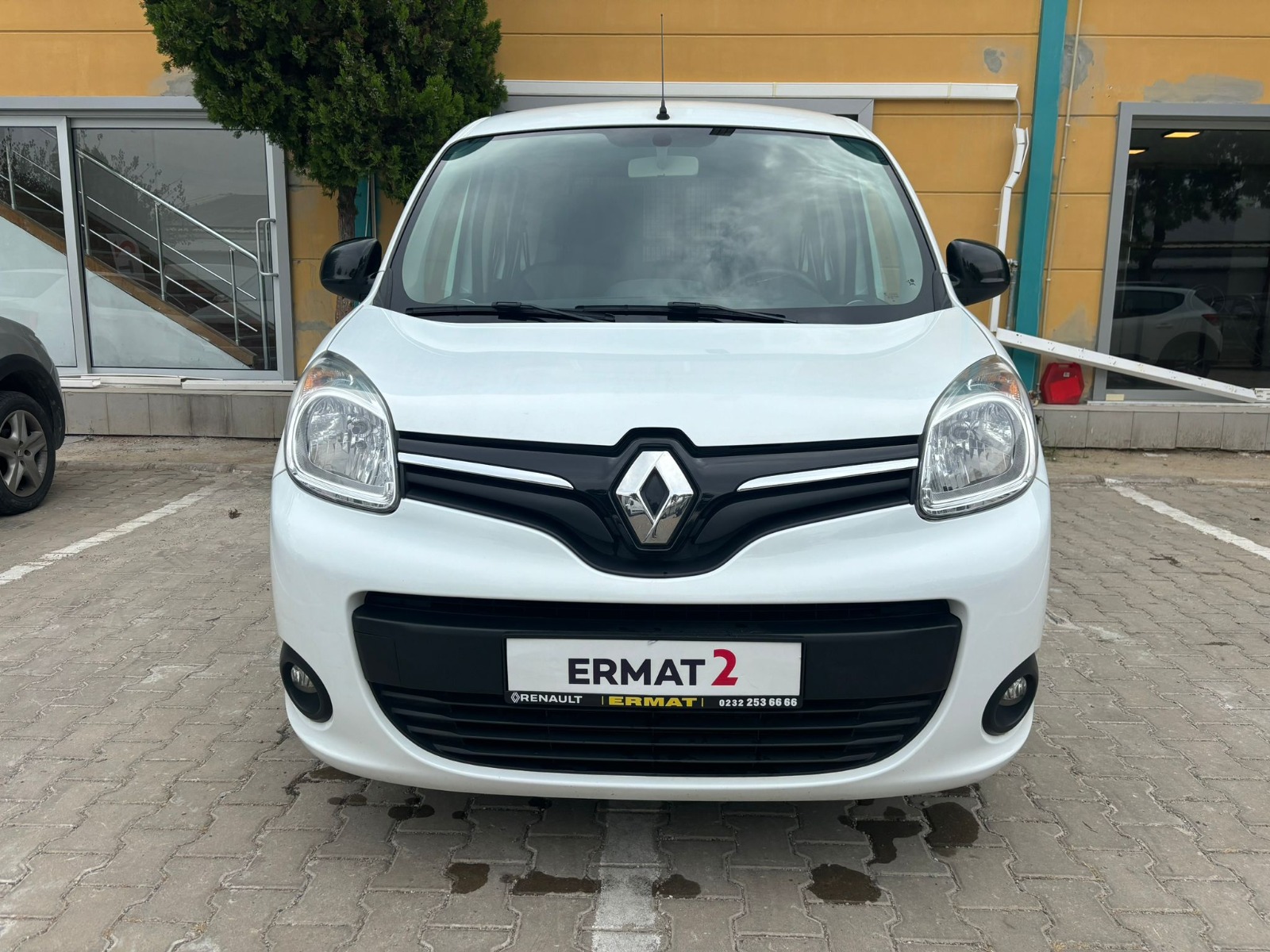 2021 Dizel Manuel Renault Kangoo Multix Beyaz Ermat Motorlu Araçlar ve Tarım Ürünleri Sanayi Ticaret A.Ş.