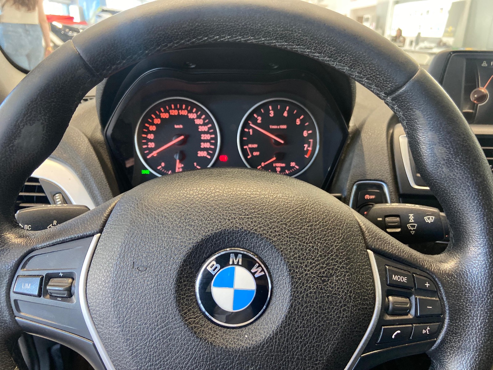 2015 Benzin Otomatik BMW 1 Serisi Beyaz Ermat Motorlu Araçlar ve Tarım Ürünleri Sanayi Ticaret A.Ş.