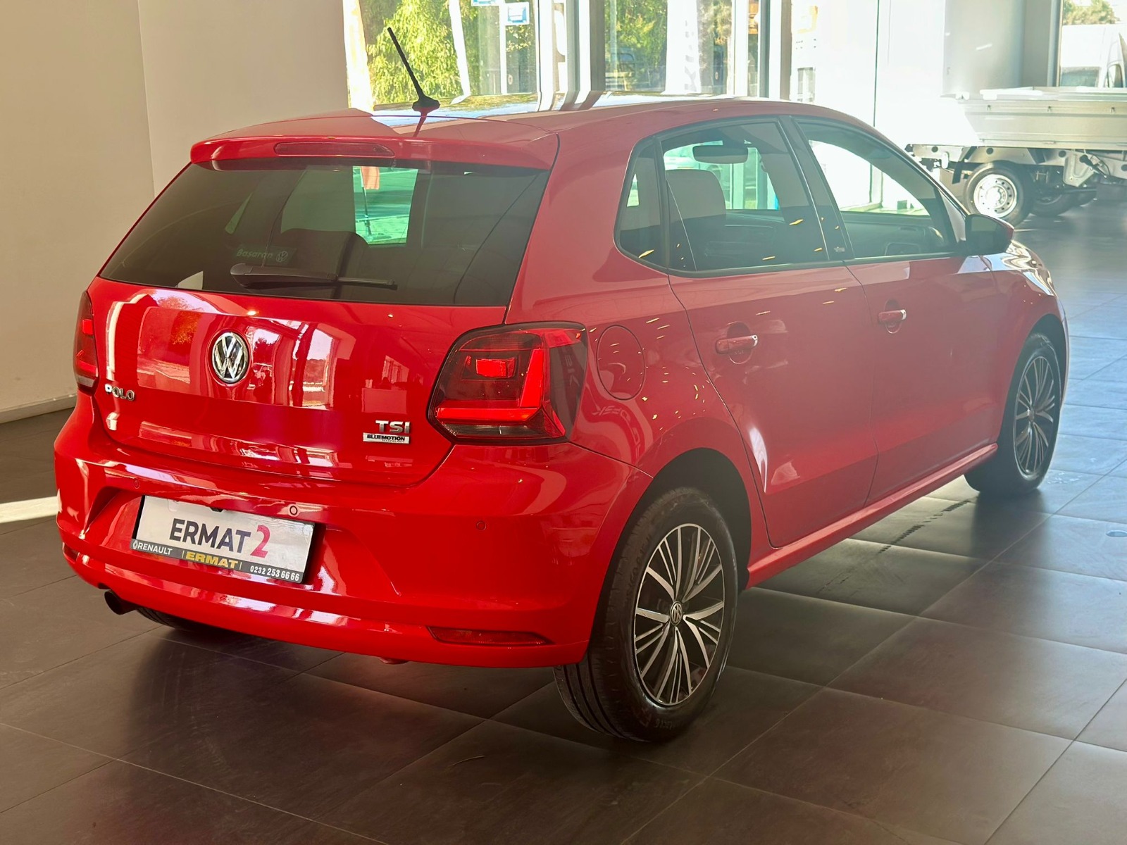 2016 Benzin Otomatik Volkswagen Polo Kırmızı Ermat Motorlu Araçlar ve Tarım Ürünleri Sanayi Ticaret A.Ş.