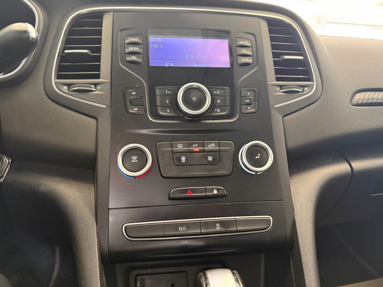 2020 Benzin Otomatik Renault Megane Beyaz Ermat Motorlu Araçlar ve Tarım Ürünleri Sanayi Ticaret A.Ş.