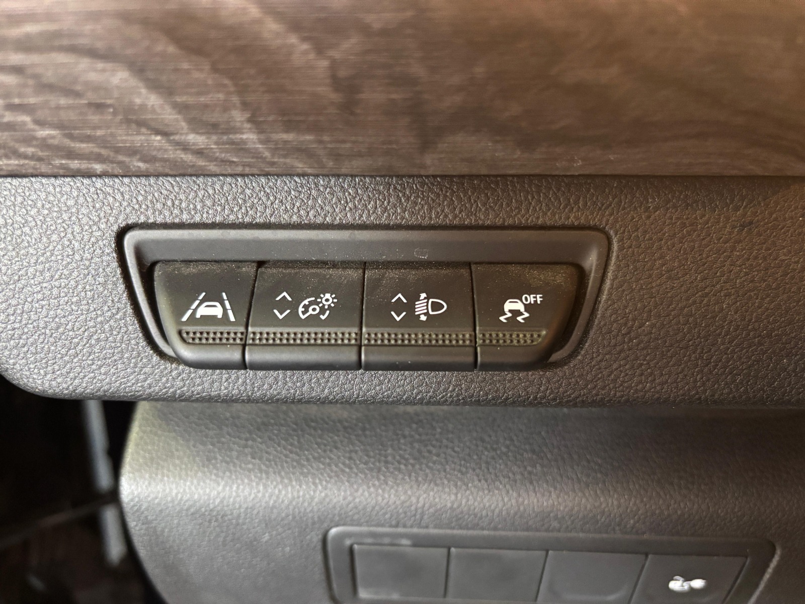 2023 Elektrik Otomatik Renault Kangoo Mavi Ermat Motorlu Araçlar ve Tarım Ürünleri Sanayi Ticaret A.Ş.