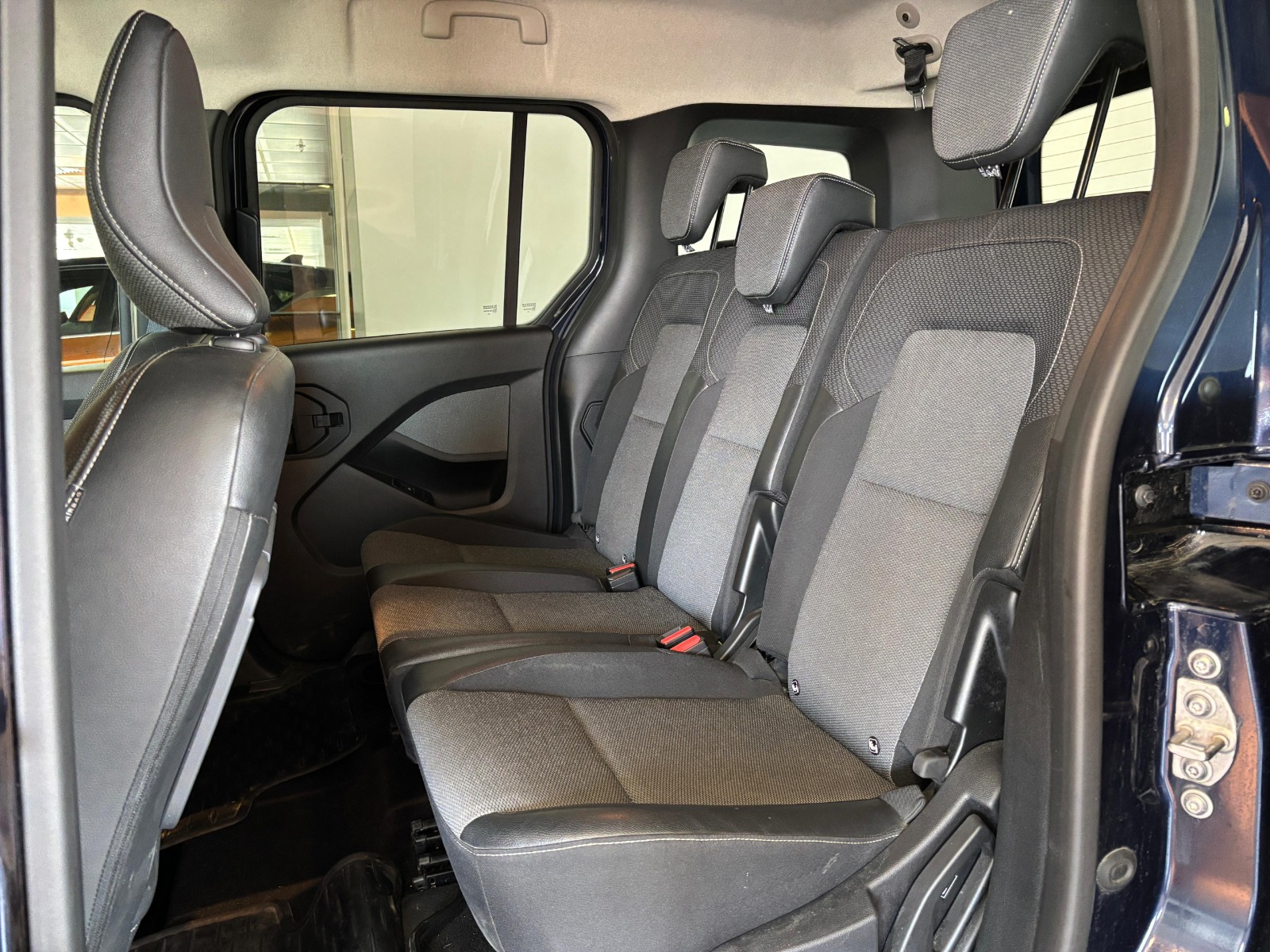 2023 Elektrik Otomatik Renault Kangoo Mavi Ermat Motorlu Araçlar ve Tarım Ürünleri Sanayi Ticaret A.Ş.
