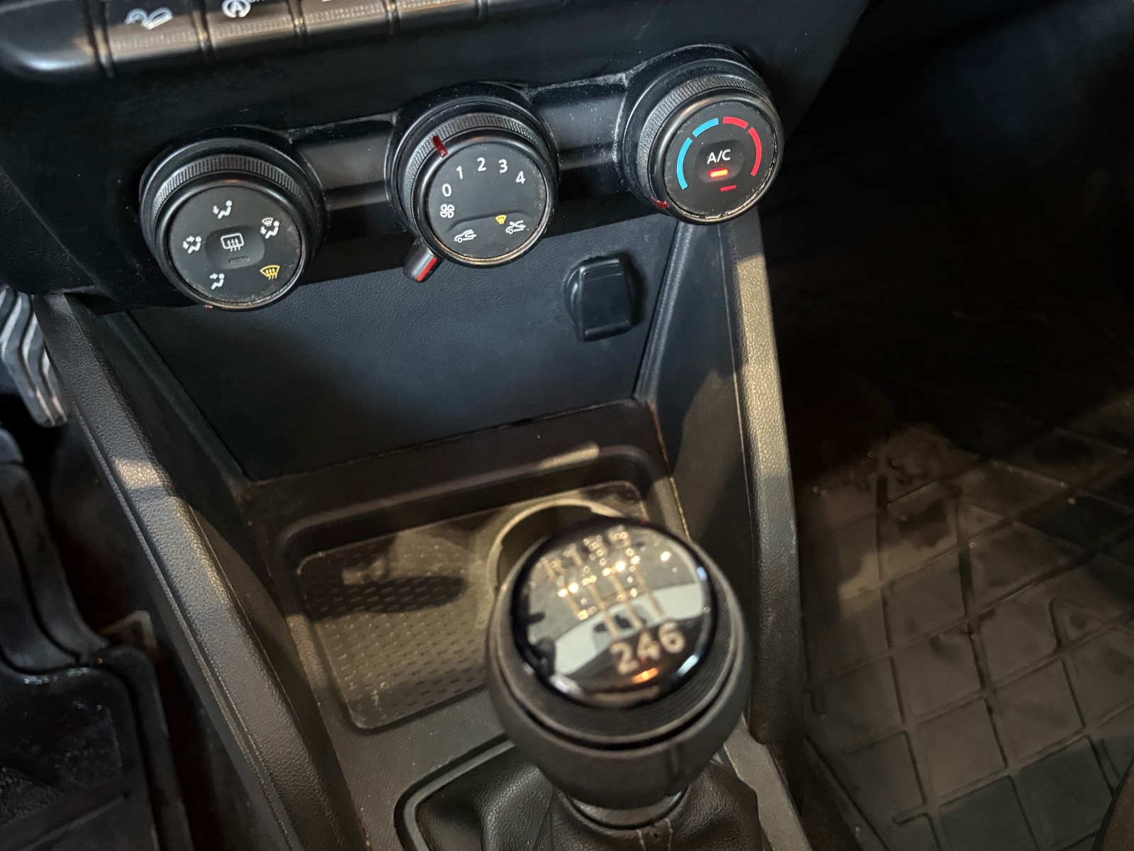 2021 Benzin Manuel Dacia Duster Gri Ermat Motorlu Araçlar ve Tarım Ürünleri Sanayi Ticaret A.Ş.