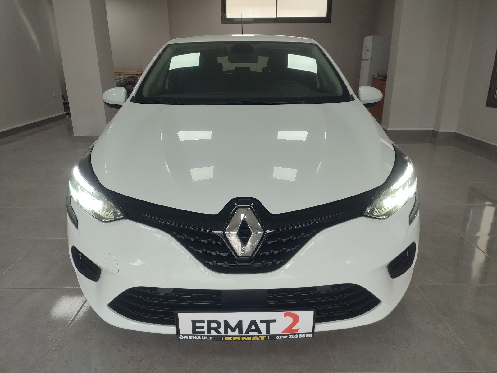 2020 Dizel Manuel Renault Clio Beyaz Ermat Motorlu Araçlar ve Tarım Ürünleri Sanayi Ticaret A.Ş.