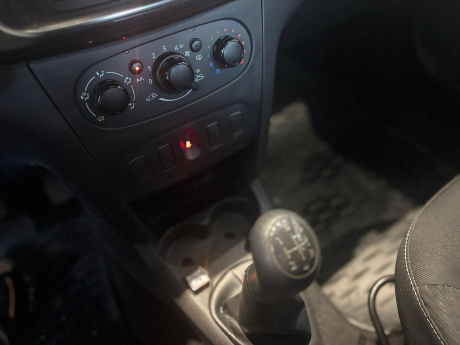 2020 Benzin + LPG Manuel Renault Symbol Beyaz Ermat Motorlu Araçlar ve Tarım Ürünleri Sanayi Ticaret A.Ş.