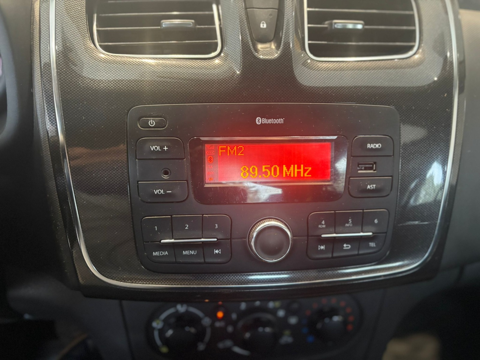 2020 Benzin + LPG Manuel Renault Symbol Beyaz Ermat Motorlu Araçlar ve Tarım Ürünleri Sanayi Ticaret A.Ş.