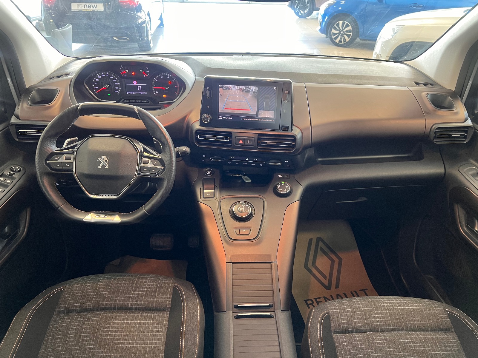 2023 Dizel Otomatik Peugeot Rifter Gri Ermat Motorlu Araçlar ve Tarım Ürünleri Sanayi Ticaret A.Ş.