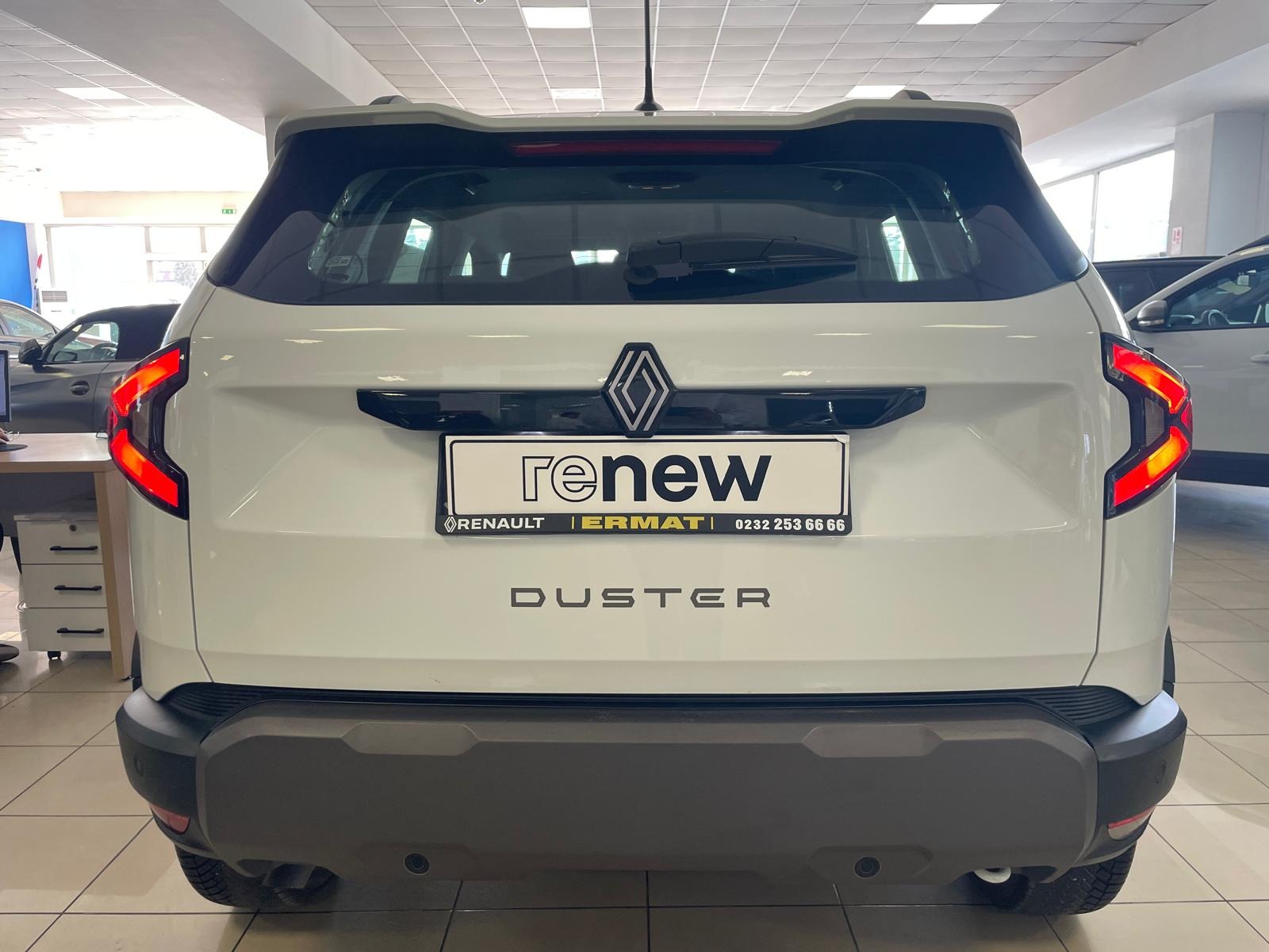2024 MHEV Manuel Renault Duster Beyaz Ermat Motorlu Araçlar ve Tarım Ürünleri Sanayi Ticaret A.Ş.