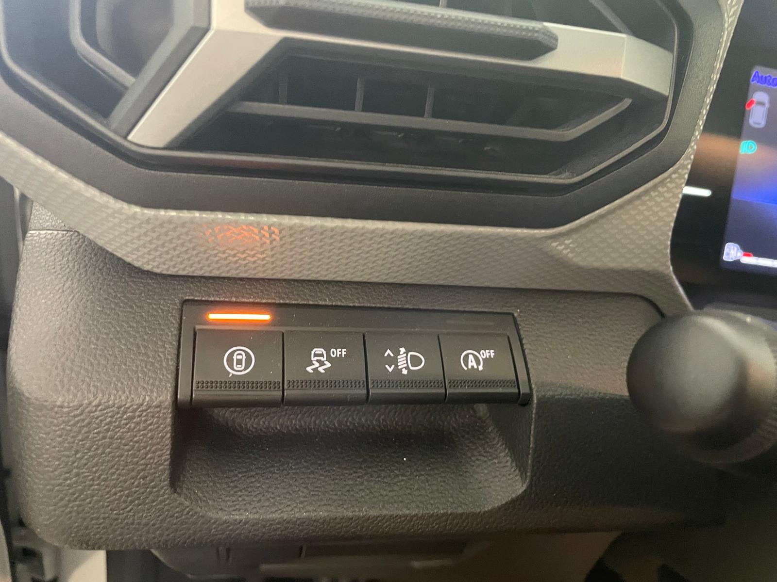 2024 MHEV Manuel Renault Duster Beyaz Ermat Motorlu Araçlar ve Tarım Ürünleri Sanayi Ticaret A.Ş.