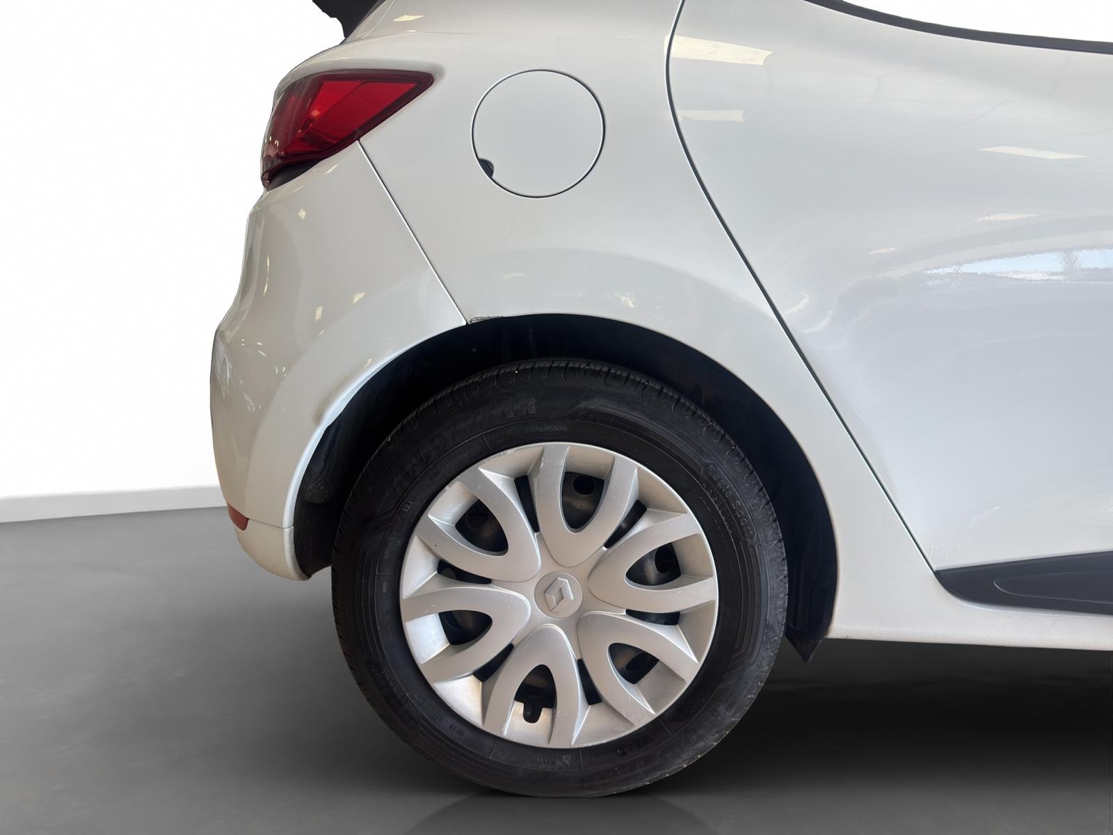 2020 Benzin Manuel Renault Clio Beyaz Ermat Motorlu Araçlar ve Tarım Ürünleri Sanayi Ticaret A.Ş.