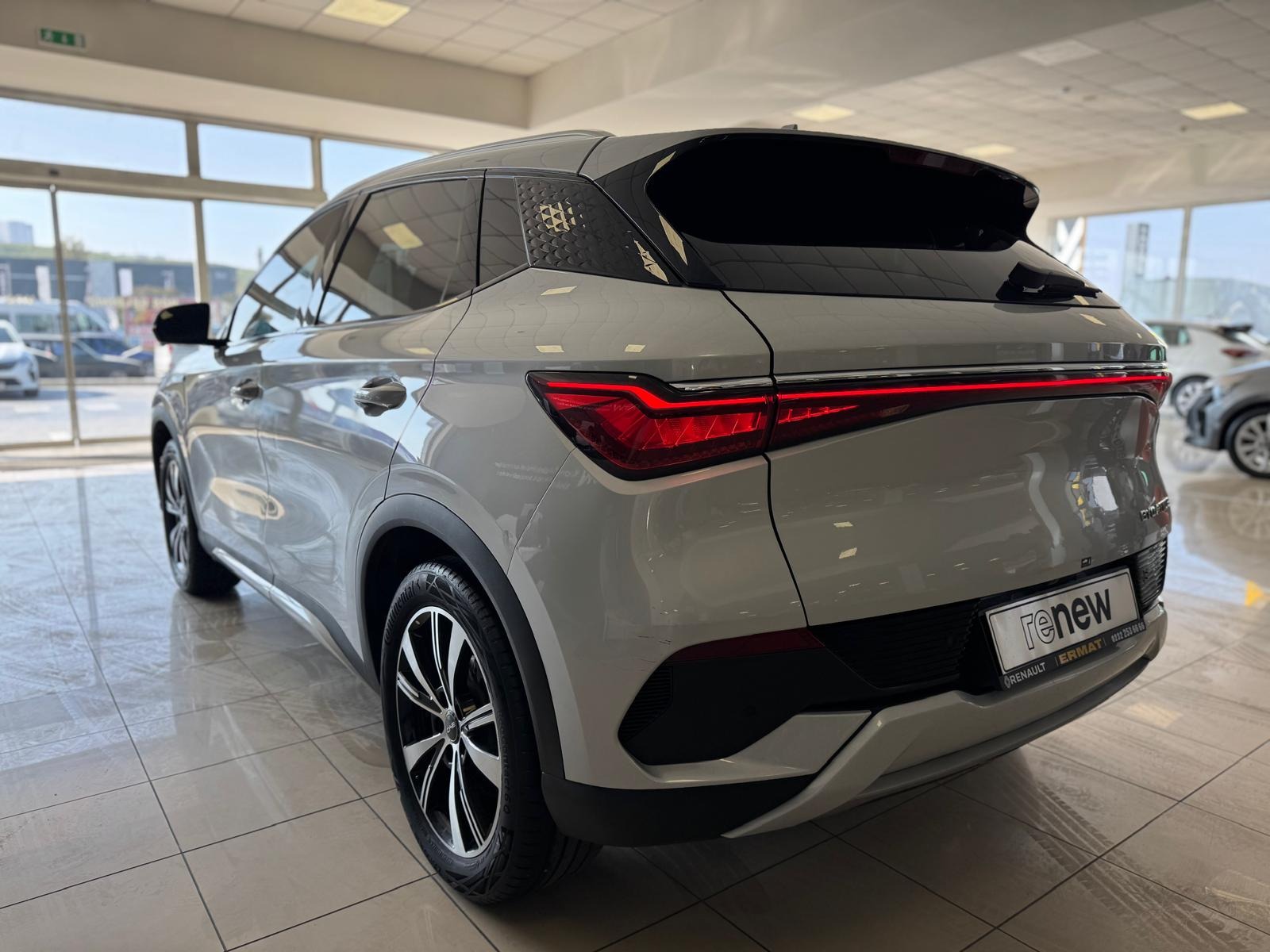 2024 Elektrik Otomatik BYD Atto 3 EV Beyaz Ermat Motorlu Araçlar ve Tarım Ürünleri Sanayi Ticaret A.Ş.