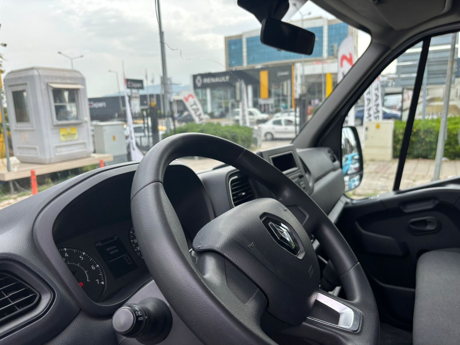 2022 Dizel Manuel Renault Master Beyaz Ermat Motorlu Araçlar ve Tarım Ürünleri Sanayi Ticaret A.Ş.