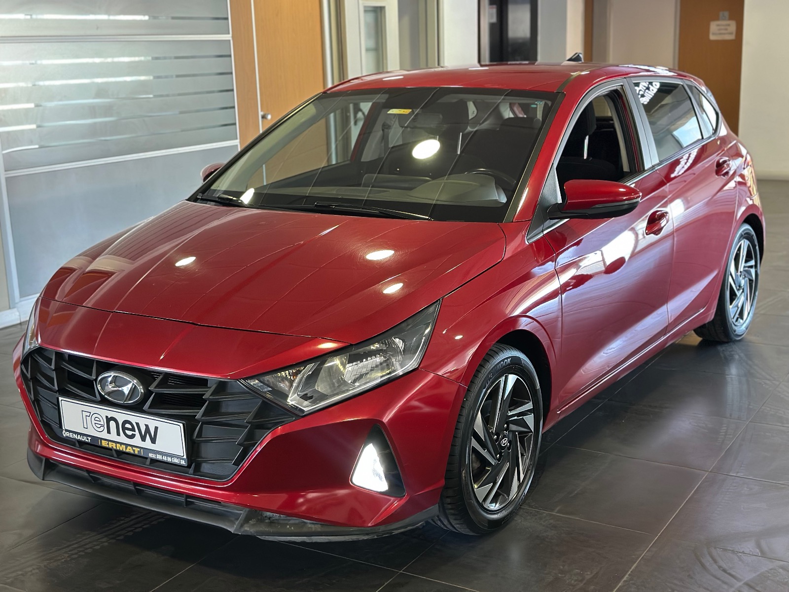 2021 Benzin Otomatik Hyundai i20 Kırmızı Ermat Motorlu Araçlar ve Tarım Ürünleri Sanayi Ticaret A.Ş.